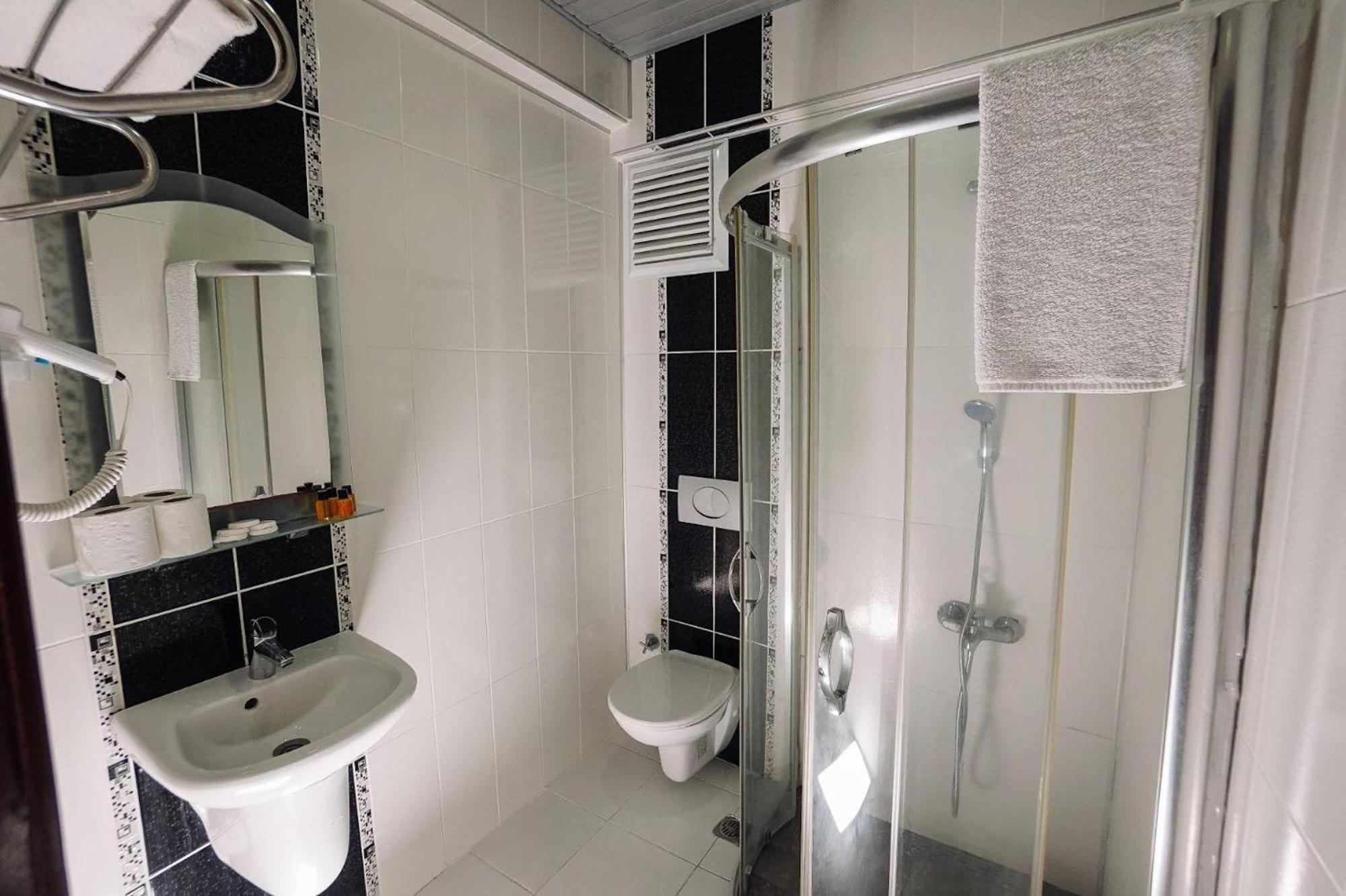 Topkapi Golden Time Hotel اسطنبول المظهر الخارجي الصورة